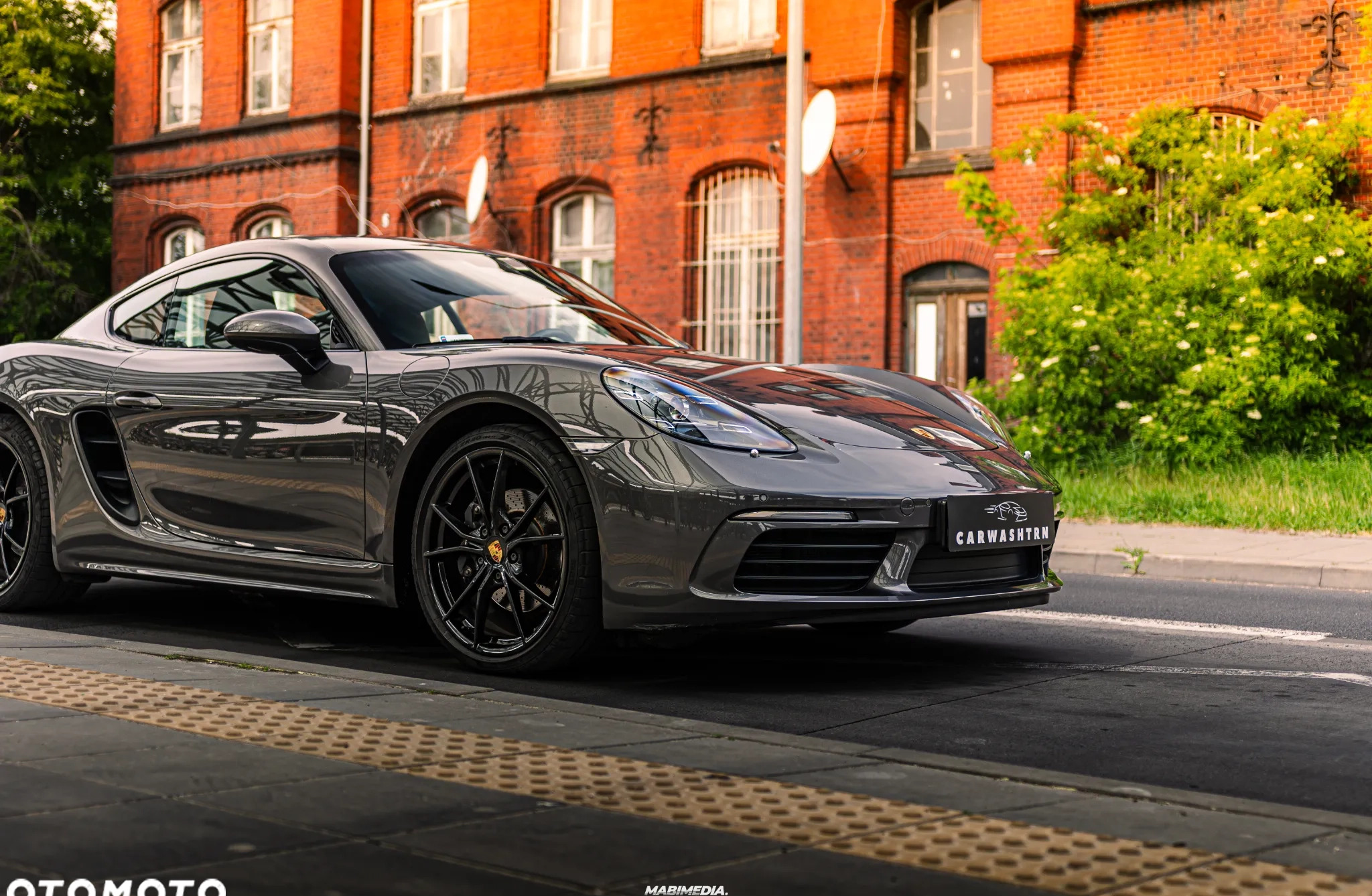 Porsche 718 Cayman cena 250000 przebieg: 34000, rok produkcji 2018 z Lipno małe 529